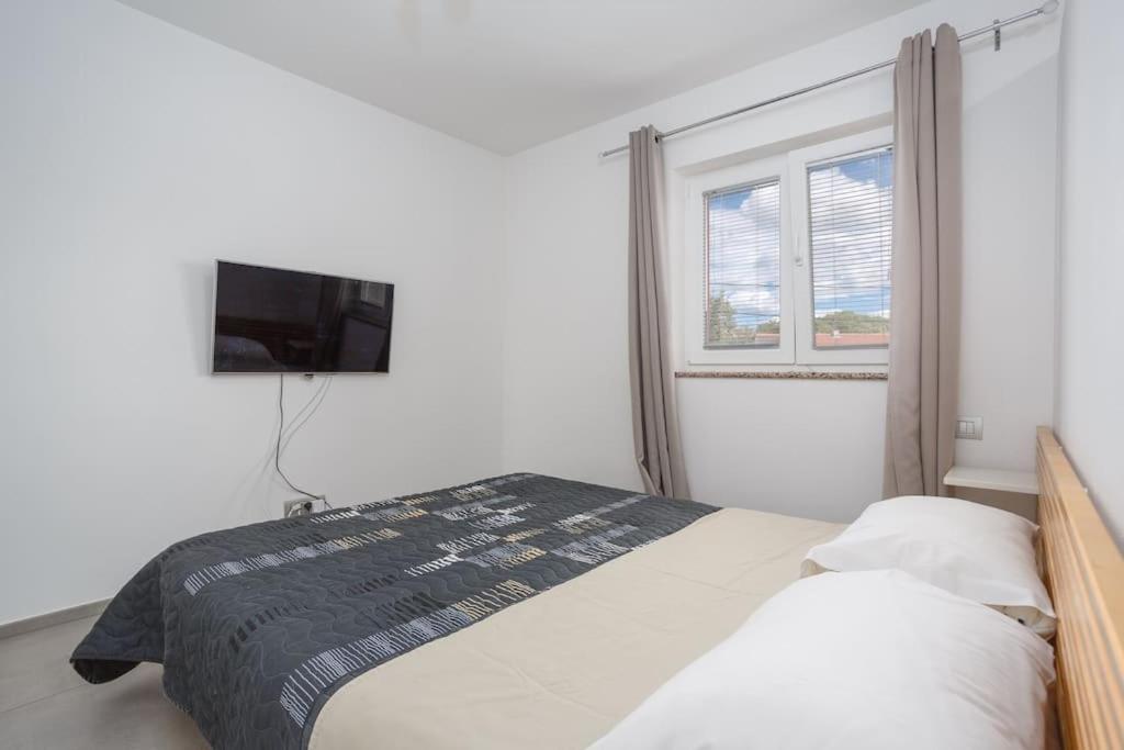 Family Village Apartment Vrh  Bagian luar foto